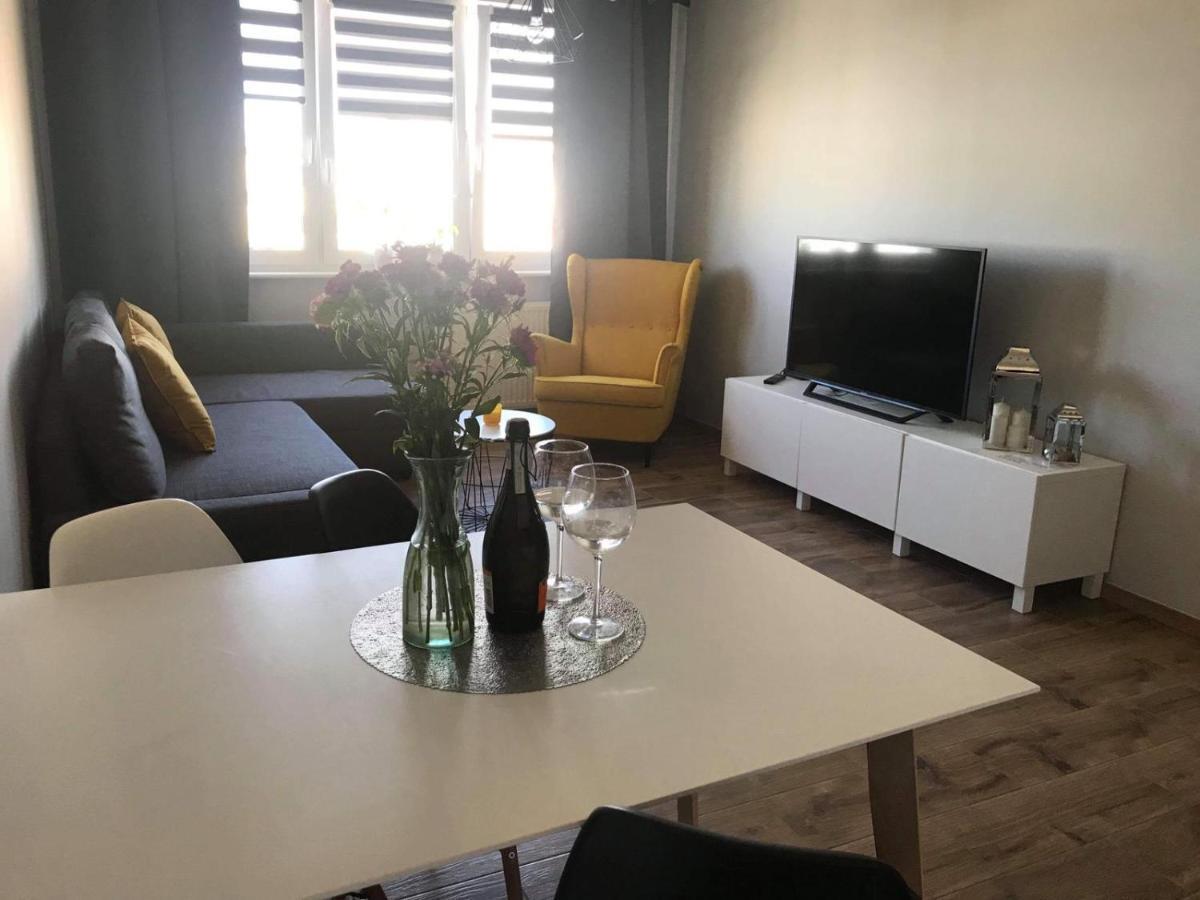 Apartamentlesna12Hel Eksteriør billede